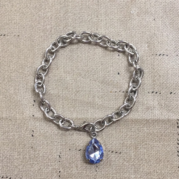 Jewelry - Cute blue and silver bracelet